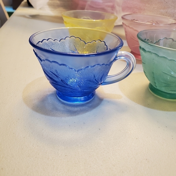 Indiana Glass Pebble Leaf Cups Set 6 Blue Yellow Green Pink SPRING - Picture 7 of 16